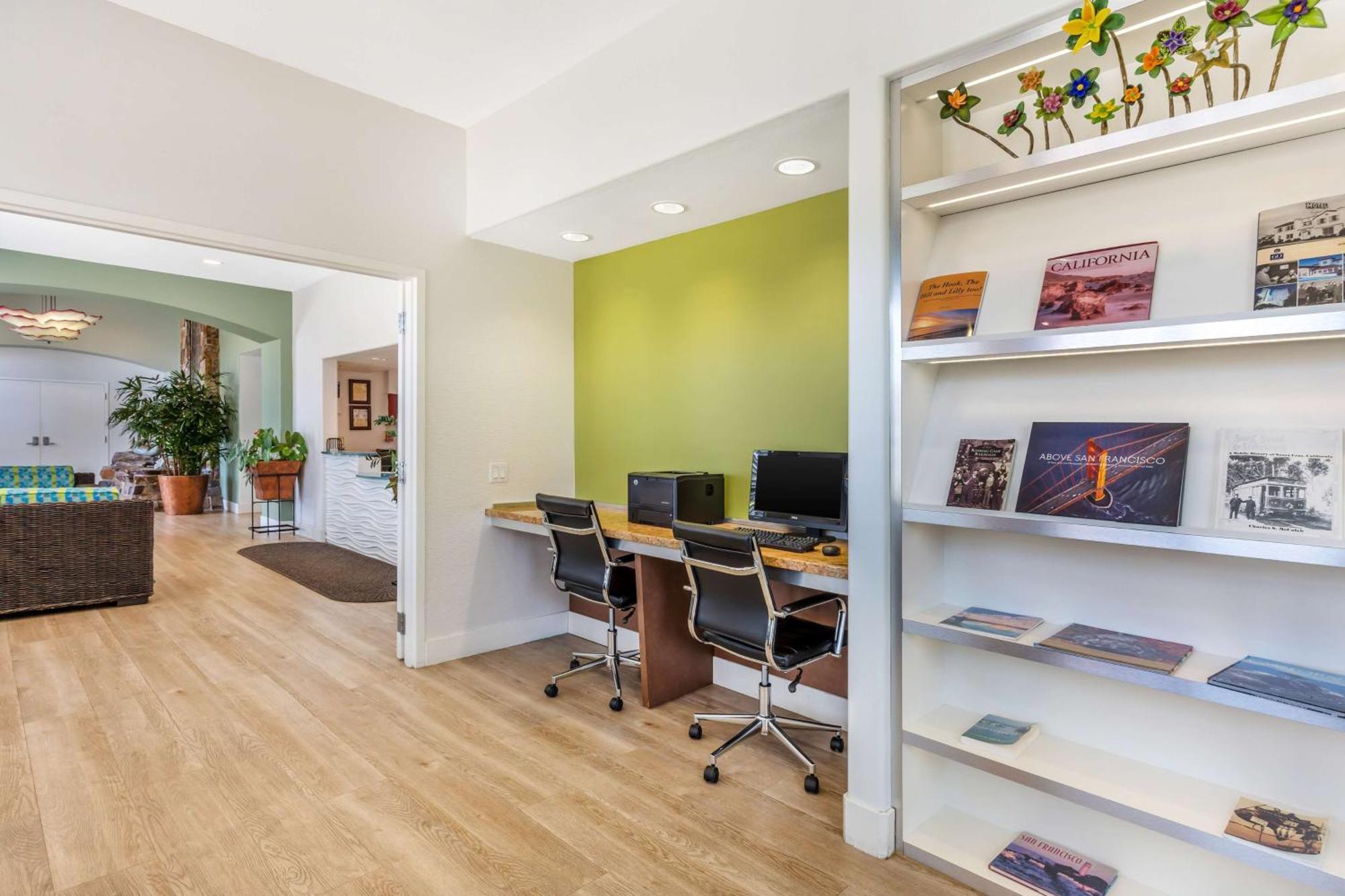 Best Western Plus Capitola By-The-Sea Inn & Suites Buitenkant foto